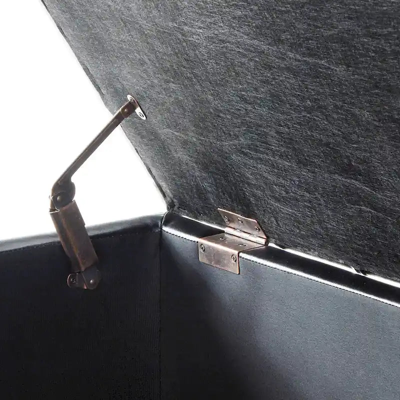 Banc de rangement capitonné en lin avec pieds en bois fuselés