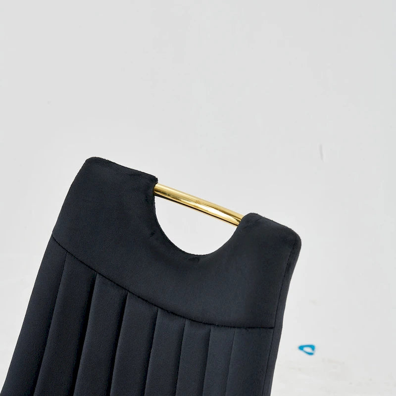Chaises de salle à manger sans accoudoirs Gold+Black 23.22 avec élégants pieds dorés (lot de 4)