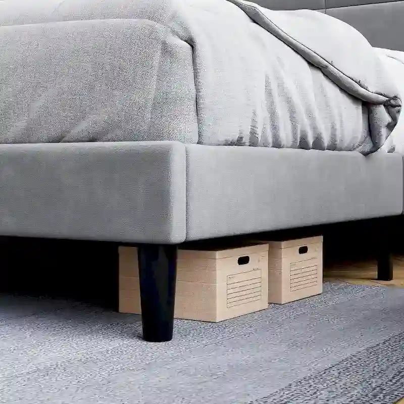 Cadre de lit plateforme rembourré avec tête de lit carrée en velours