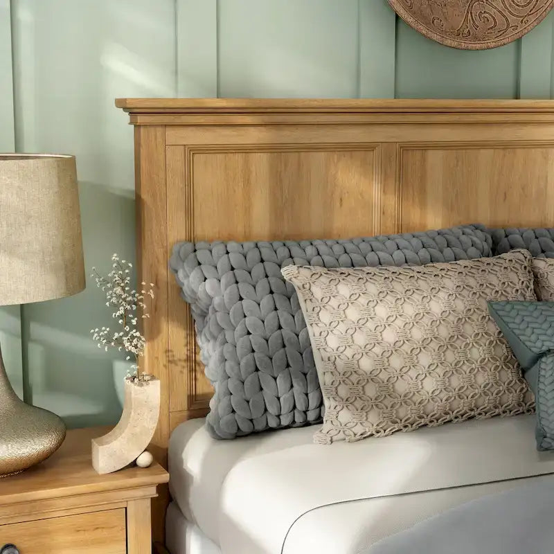 Lit Wellington Farmhouse en chêne naturel à panneaux en bois massif de Furniture of America