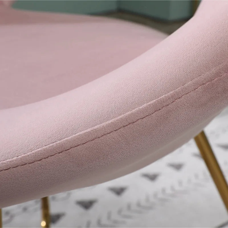 Fauteuil d'appoint moderne rose de 28 pouces, revêtu de polyester, avec base à finition dorée et pieds traîneaux en métal