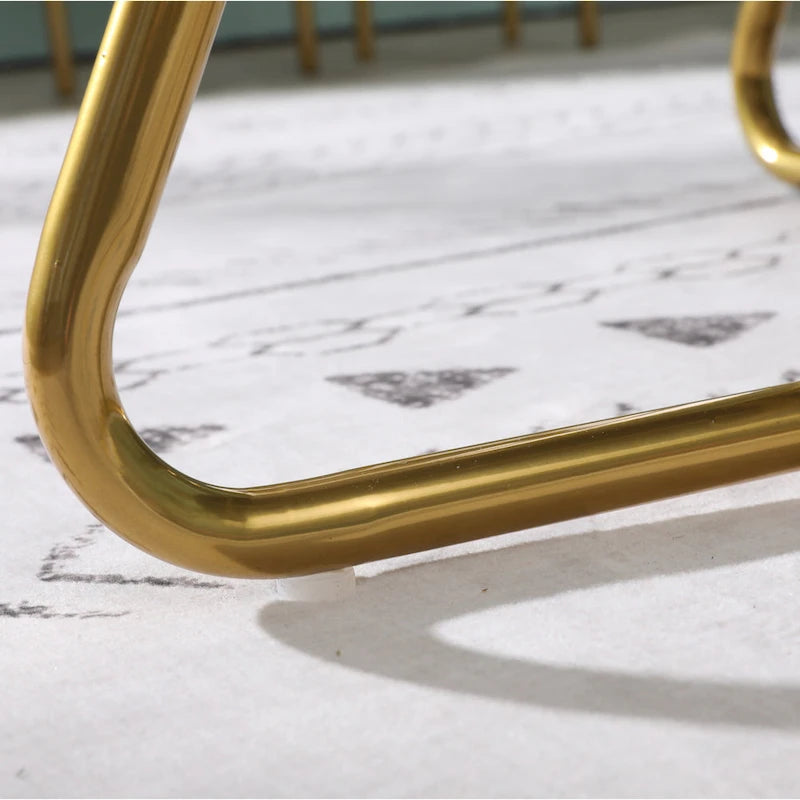 Fauteuil d'appoint moderne rose de 28 pouces, revêtu de polyester, avec base à finition dorée et pieds traîneaux en métal