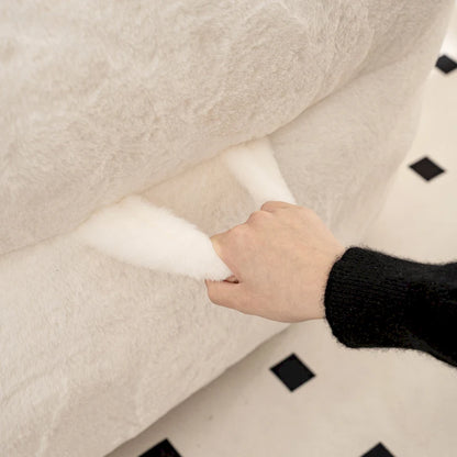 Pouf en fausse fourrure avec dossier, rembourrage en mousse déchiquetée haute densité et design polyvalent