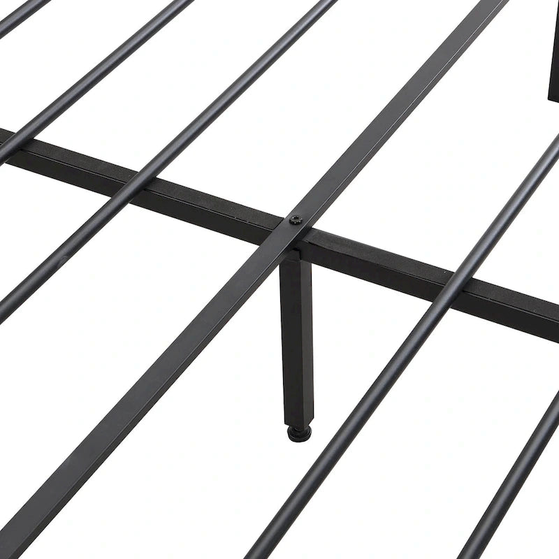 Lit double en métal noir et gris avec tête de lit rembourrée avec rangement et port USB