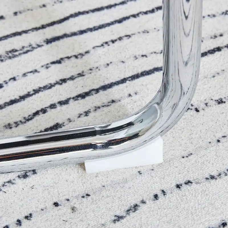 Ensemble table et chaises de salle à manger modernes en verre trempé avec piètement en forme de U à motif marbre et chaises rembourrées en PU