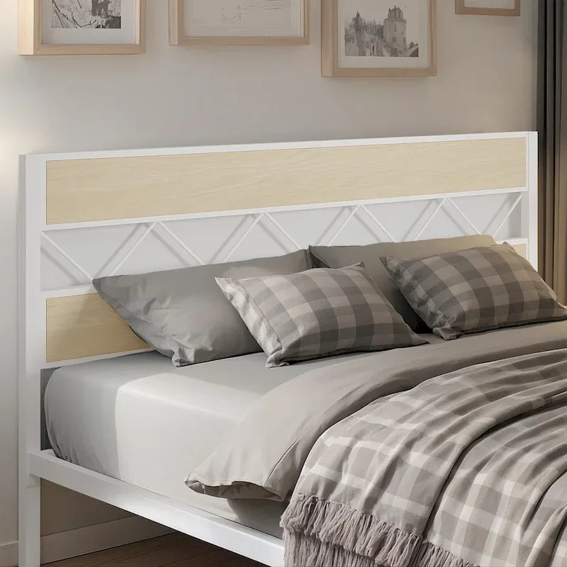 Cadre de lit en métal avec tête de lit en bois brun, sommier non nécessaire