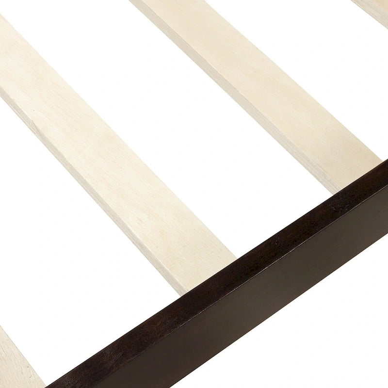 Lit plateforme en bois avec tête et pied de lit