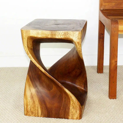 Tabouret Haussmann Original Wood Twist 12 x 12 x 18 po, finition noyer huilé