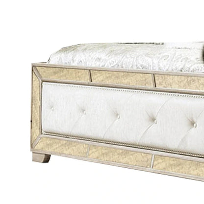 Lit Queen Size en bois recouvert de similicuir, or et argent