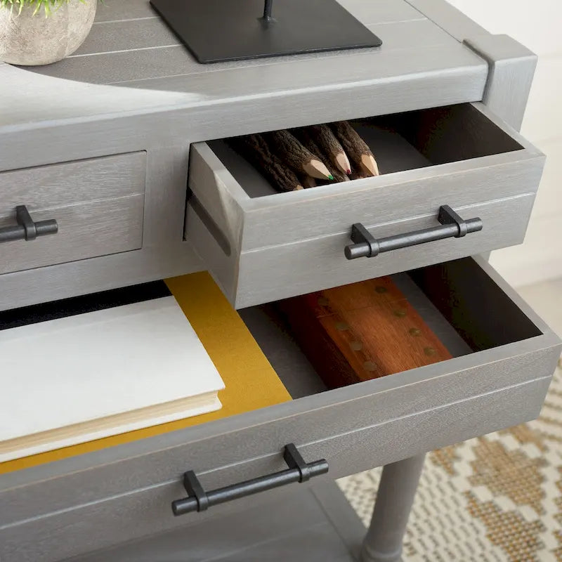 Console SAFAVIEH Philomene blanche vieillie à 3 tiroirs - 23,5 po L x 13 po P x 29,5 po H - 24 po L x 13 po P x 30 po H