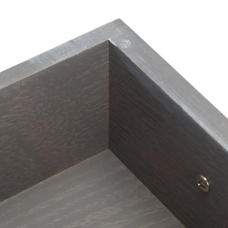 Console SAFAVIEH Philomene blanche vieillie à 3 tiroirs - 23,5 po L x 13 po P x 29,5 po H - 24 po L x 13 po P x 30 po H