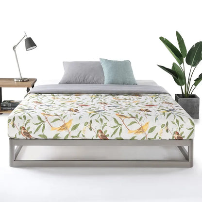 Cadre de lit plateforme en métal robuste Porch &amp; Den McCamant de 9 pouces