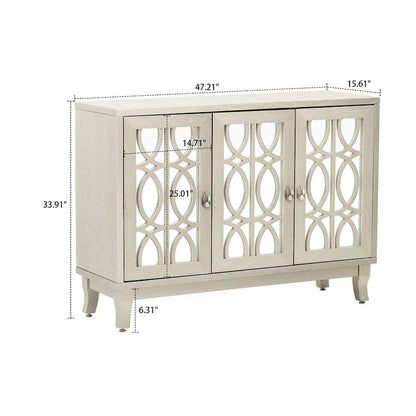 Buffet moderne et élégant en bois avec trois portes d'armoires à miroir