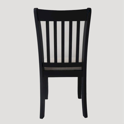 Ensemble de 2 chaises de salle à manger noires confortables et rembourrées, idéales pour une cuisine de style campagnard.