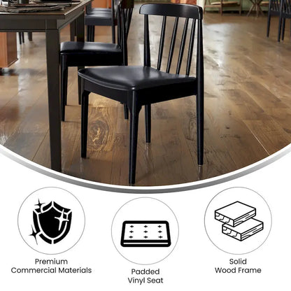 Chaise de salle à manger commerciale en bois massif avec assise rembourrée en vinyle