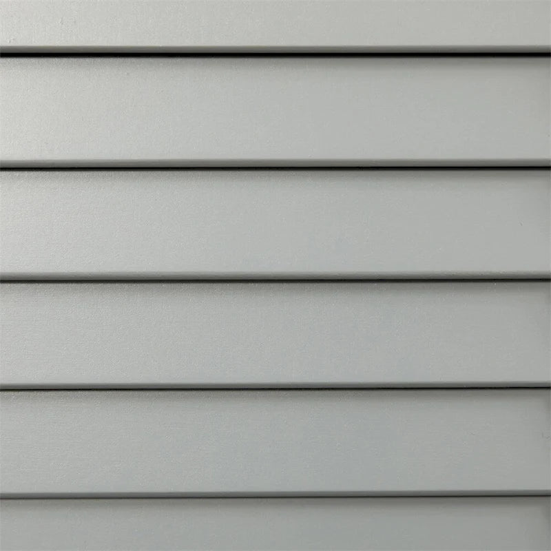 Armoire de rangement de salle de bain haute et étroite avec portes et étagères réglables