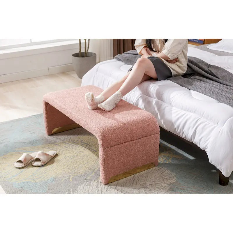 Banc avec pieds en métal doré