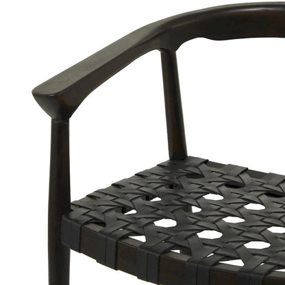 Chaise de salle à manger en teck tressé à la main avec accoudoirs - Brun ou brun foncé - Roche River Decor